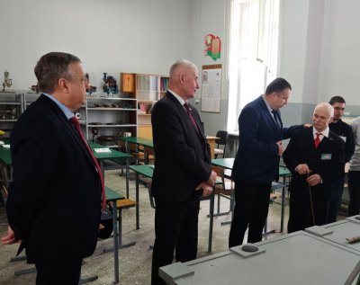 �������� ������������������ �������: �������������� ������� ���������� GS2124 c VR-�������